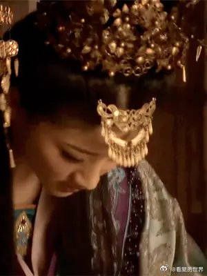 当年她演啥都被嘲，可是从未有人质疑过她的美，古装扮相好高贵