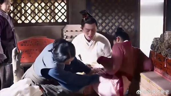小芈月突然大出血，小黄鞋被吓坏，小芈月终于做女人！