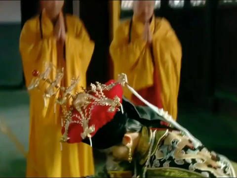 蔡少芬的第一场戏,因为太漂亮后面改了妆造