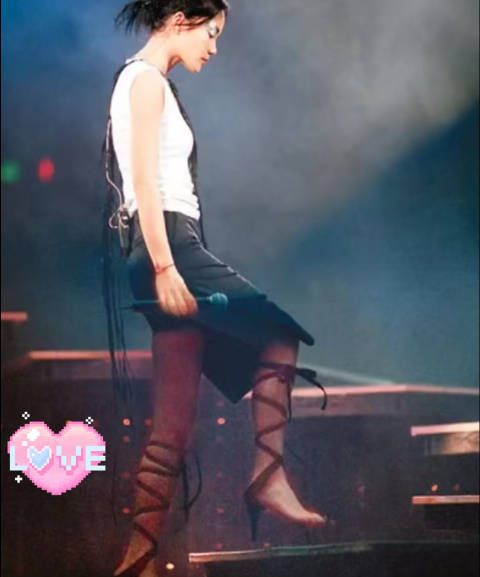 王菲的穿搭真的太前卫了