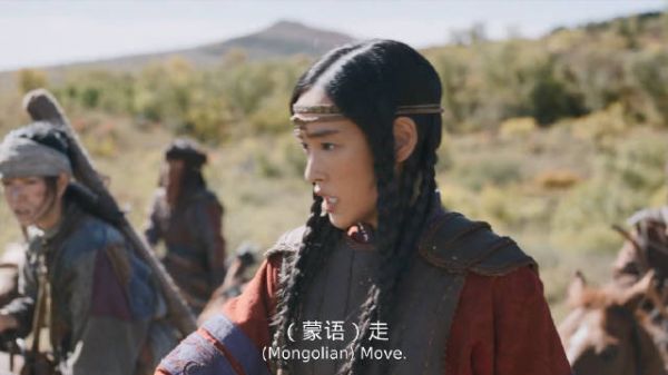 听到华筝回来了,我瞬间想到的是: 只听得天鹰教船上有人高声叫道:有正经生意,不相干的客人避开了罢