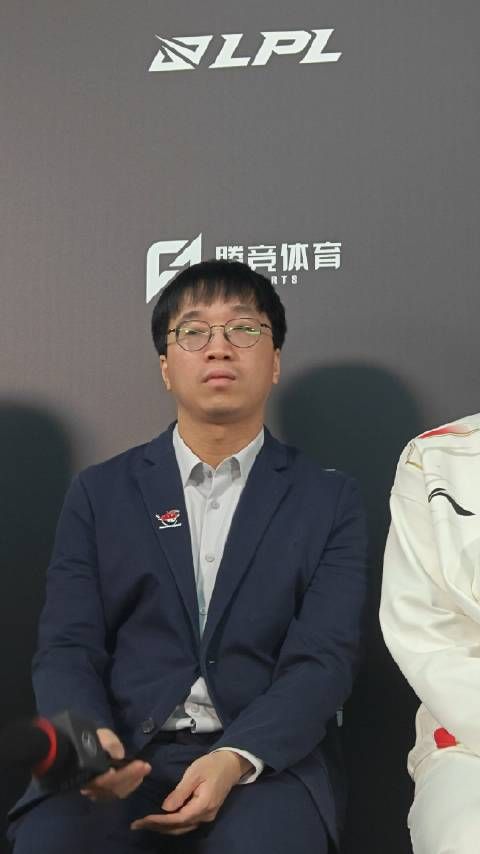 Q：队伍已经迎来了四连胜，在这么紧凑的赛程下…