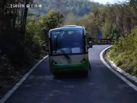 两个视频完全不是一个状态啊！这谁能不咯噔