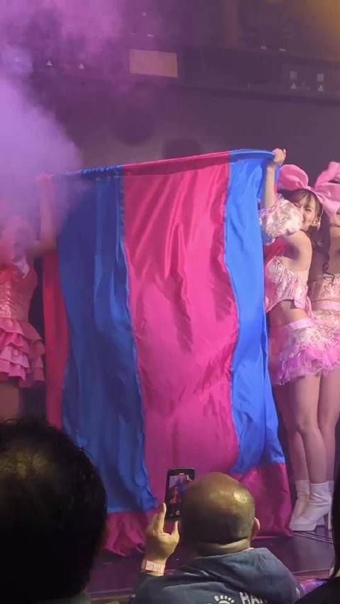 前排票的好处，大叔都看呆了！