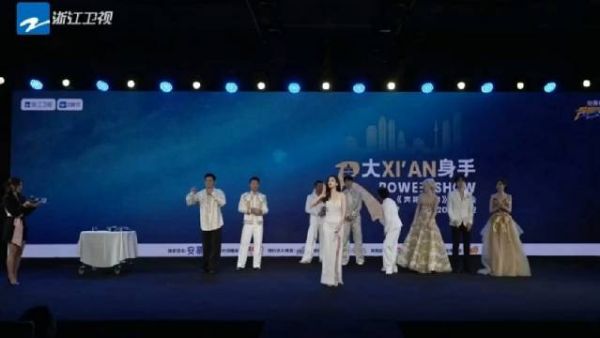 奔跑吧直播全员主题曲手势舞