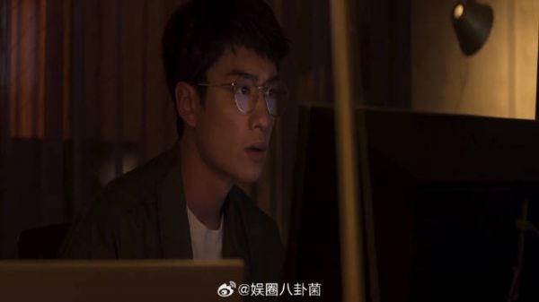 毒枭德华准备报复警察 让黑客入侵警方,怎料好兄弟是卧底