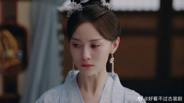 叶韵把身子交给王善泉，以为能保全叶世安，下秒却崩溃了