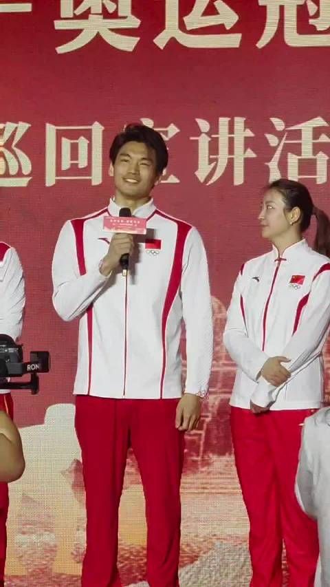 雅琼一句话直接让徐嘉余笑场…