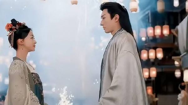 吴谨言 刘学义 杀伐果断的疯批皇子爱上亲手培养的死士，古早虐文感好足