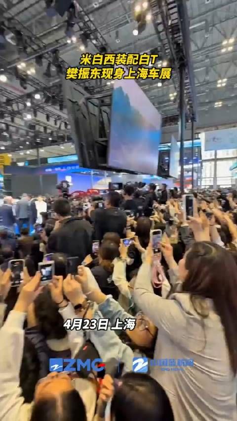 樊振东白西装好像白马王子
