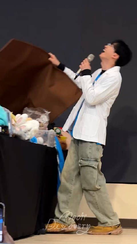 蒙娜丽赫 Cr:moon_discovery