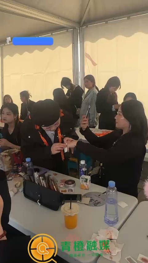 刘若英演唱会暖心服务 青橙融媒为你妆造编发