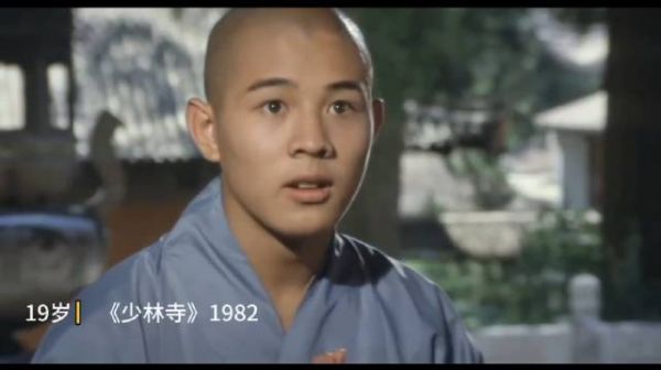 72岁了,论武术水准,李连杰没得说,功夫明星里,他的动作也是最上镜的