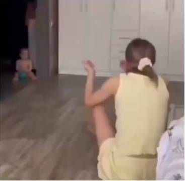 看完这个视频,我也觉得我没有长大