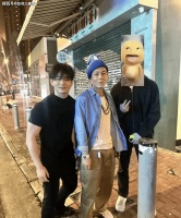香港中环偶遇陈冠希,个子不高但巨会打扮,真是男人中的战斗机