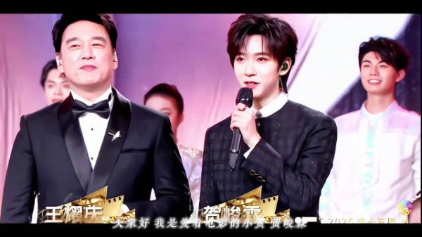恭喜小贺品学兼优、事业学业两手抓！