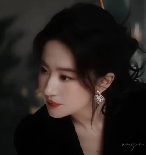 她不仅仅是长的美 还一直活得通透