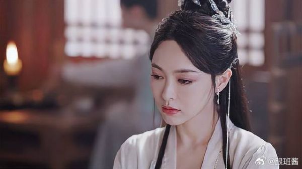 姬谭音发现了源仲在骗自己,姬谭音得知有一个白头山