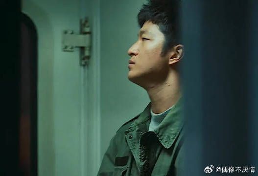 “在最无能为力的年纪 却遇到了最想保护一生的人”