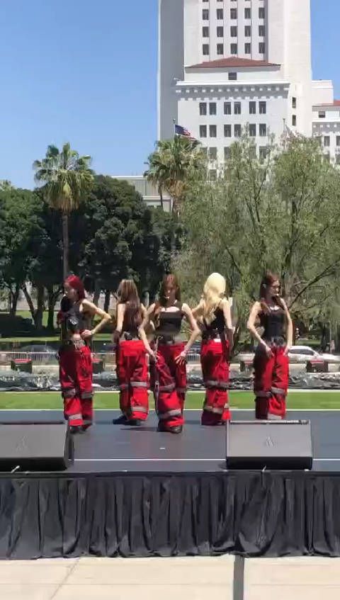 李秀满新女团A2O线下开麦实力,这个开麦很有实力了,期待一下以后发展吧