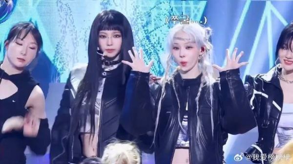 直拍《armageddon》舞台名场面，冬柚也太可爱了叭！