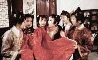 《红楼梦》中贾母特别喜欢新来的薛宝琴,宝钗真的嫉妒了吗?