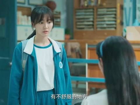 女孩爸爸妈妈带着厂里所有人的工资逃跑了,留下一大一小的女儿独自应对