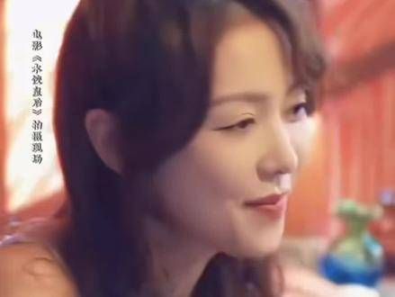 薛凯琪真的美爆了 姐姐抽走的不仅是烟,而是我的魂