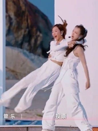 管乐说没想到拉票抡人会出圈：提前有商量，队友非常支持