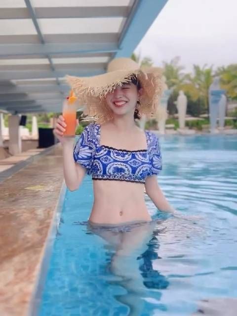 好評発売中の ゼクシィ海外ウエディング -2025 Summer & Autumn –