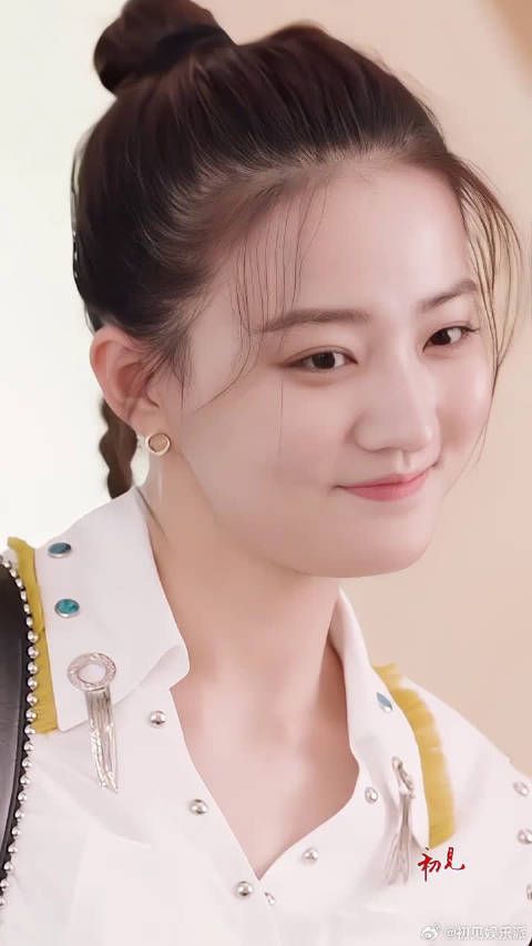 徐璐获得最受媒体关注奖，再一次用实力证明了自己