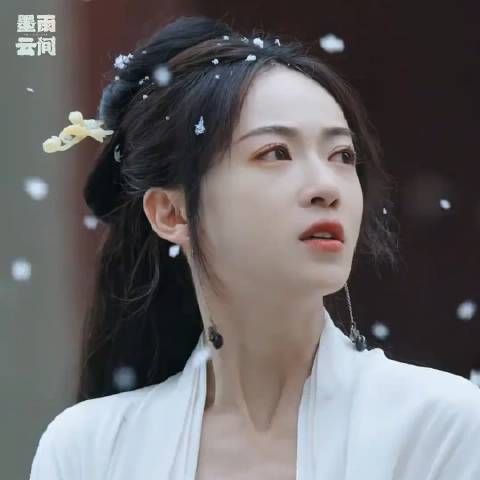 优酷出拉新榜了，《墨雨云间》还是TOP1，吴谨言真的很强，大女主！