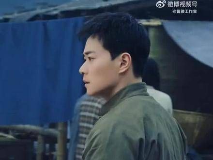 无需与任何人比较，他本身就是最出色的