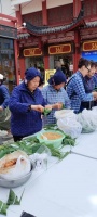 快来看粽子大比拼!“小上海”这条步行街刮起端午浓浓民俗风
