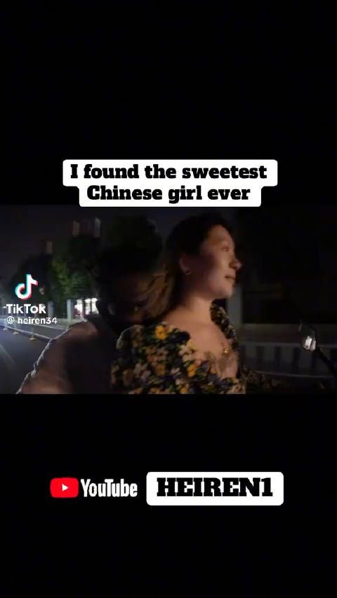 网友发现，黑哥把一位跟他相好的中国女孩挂到外网炫耀