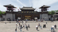 苏轼赤壁江景与实景不符,究竟是夸张渲染,还是另有缘由?
