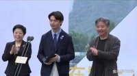 刘楚昕是谁?作家圈查无此人,文学大佬们为何力挺