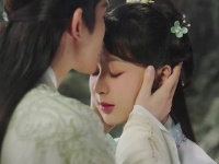 相柳对小夭的爱最为无私,全力成全她与涂山璟