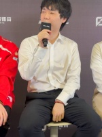 Q：后面要对战到iG了，有什么想嘱咐选手们的吗？