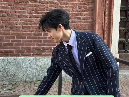 黑粉莫要嫉妒 李昀锐Lin 小助手 热点小助手