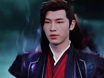 墨璃与沈璃在东海大战中,沈璃受伤