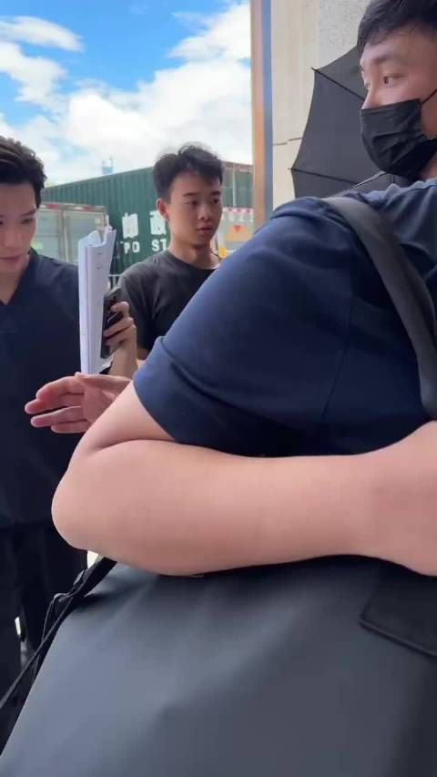 啊啊啊在街头转角遭遇美颜袭击!