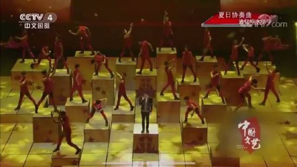 鹿晗的勋章照亮青春