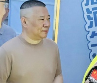 郭德纲老师泪奔激动发文，德云社青岛相声专场，门票观众一抢而空