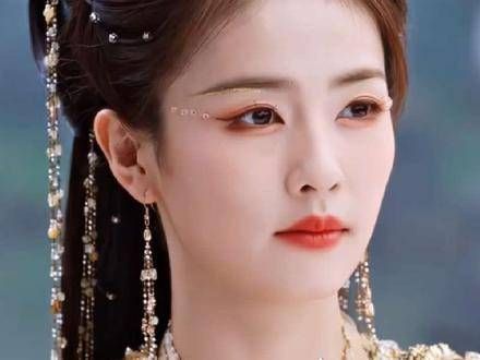花如月重返宗门受敬仰,青阳曲星蛮态度依旧