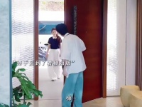他叫她若楠姐姐诶，20岁正是藏不住事儿的年纪，妥妥的迷弟眼神