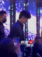 易烊千玺入场啦！期待