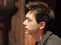 李现新剧饰演殡葬师，诠释职业坚守精神