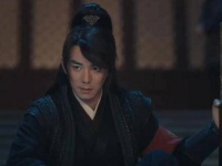 刘一宏黑衣持刀造型曝光，小说侠客形象终现