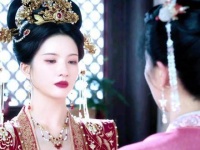 这一幕令我想起了《周生如故》